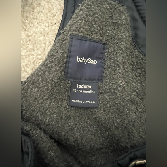 Baby Gap snow suit 18-24 months - Picture 2 of 2